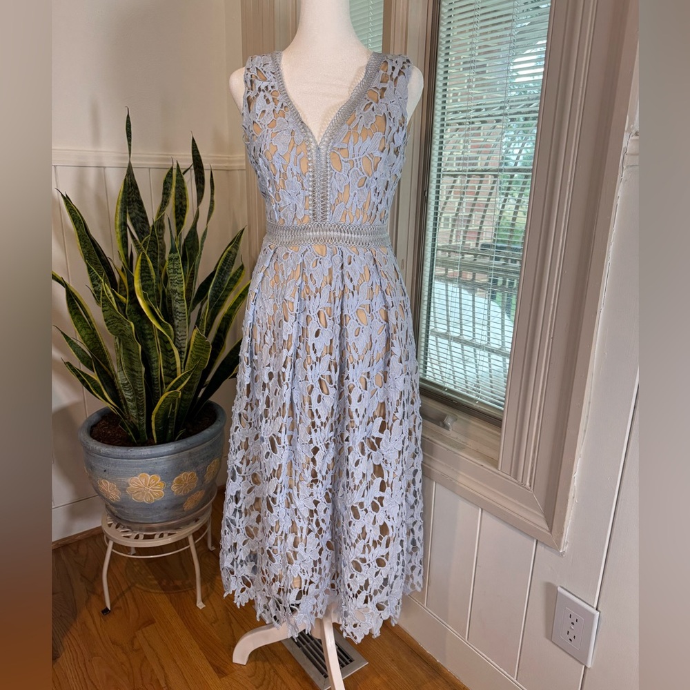 Romeo & Juliet Couture Eyelet Lace Midi Dress